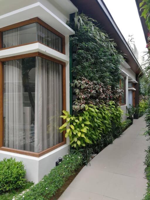 Adria Residences - Emerald Garden - 2 Bedroom Unit For 4 Person Manila Exterior foto